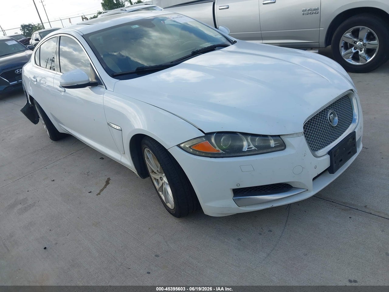 2013 JAGUAR XF I4 T