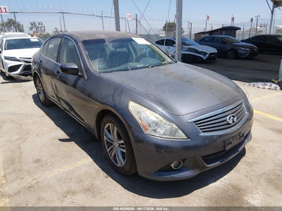 2012 INFINITI G25 JOURNEY