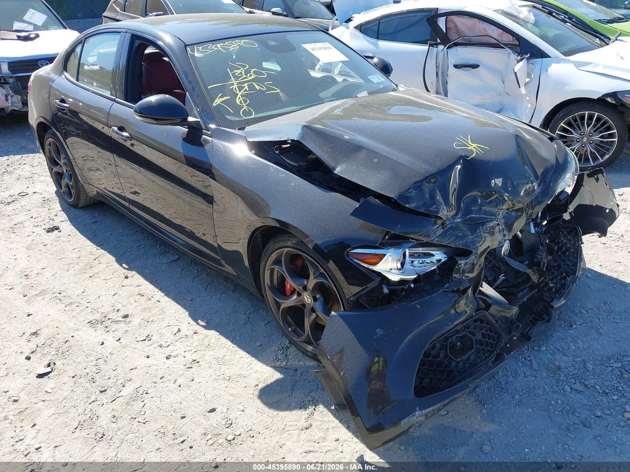 ZARFANBN3L7****** · 2020 ALFA ROMEO GIULIA TI SPORT AWD