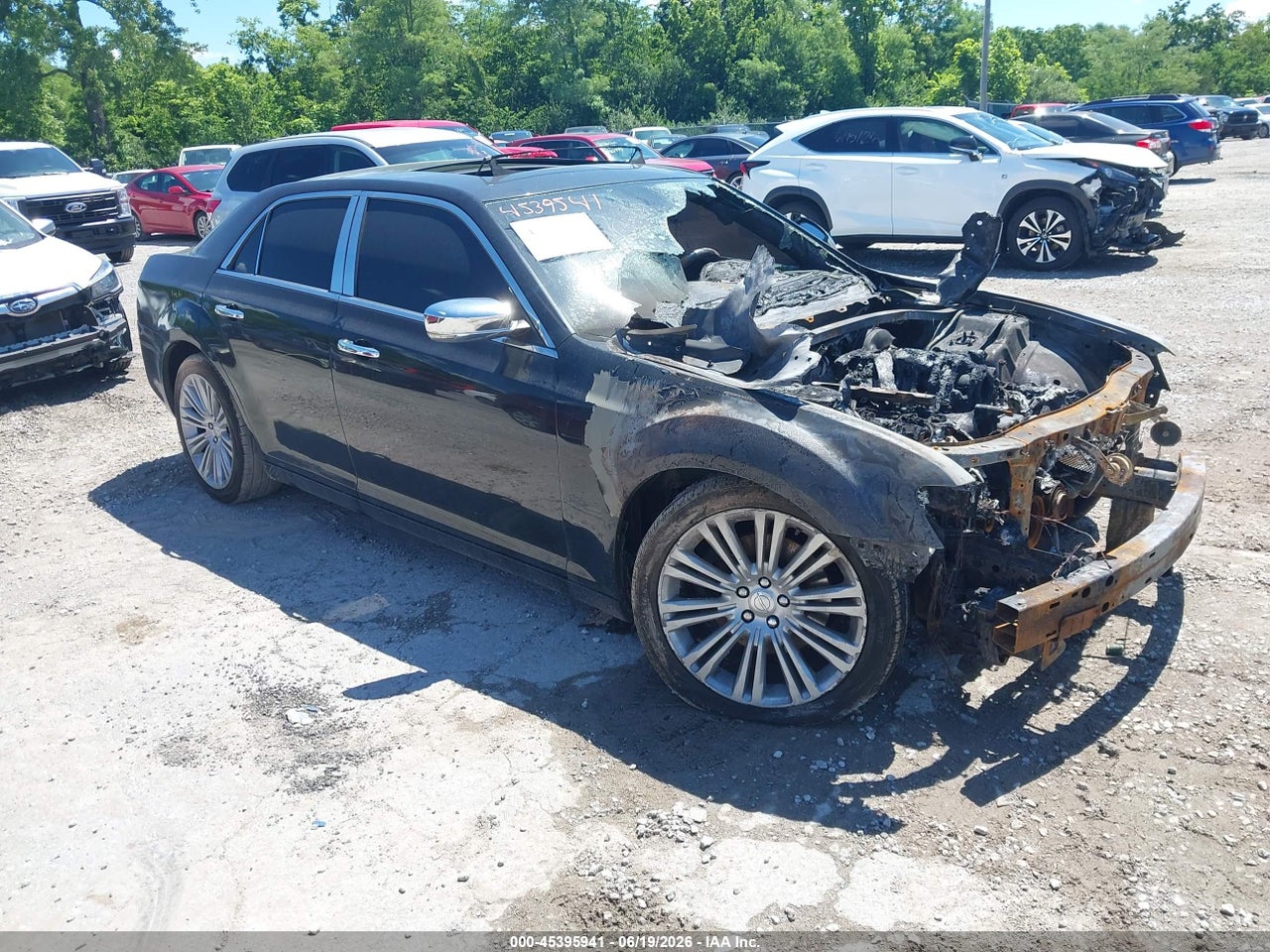 2C3CA6CT7BH****** · 2011 CHRYSLER 300C
