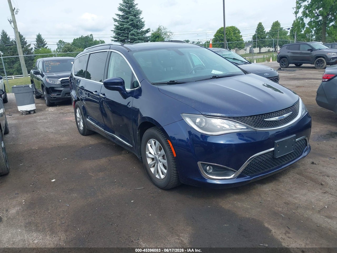 2C4RC1EG2JR****** · 2018 CHRYSLER PACIFICA TOURING L PLUS