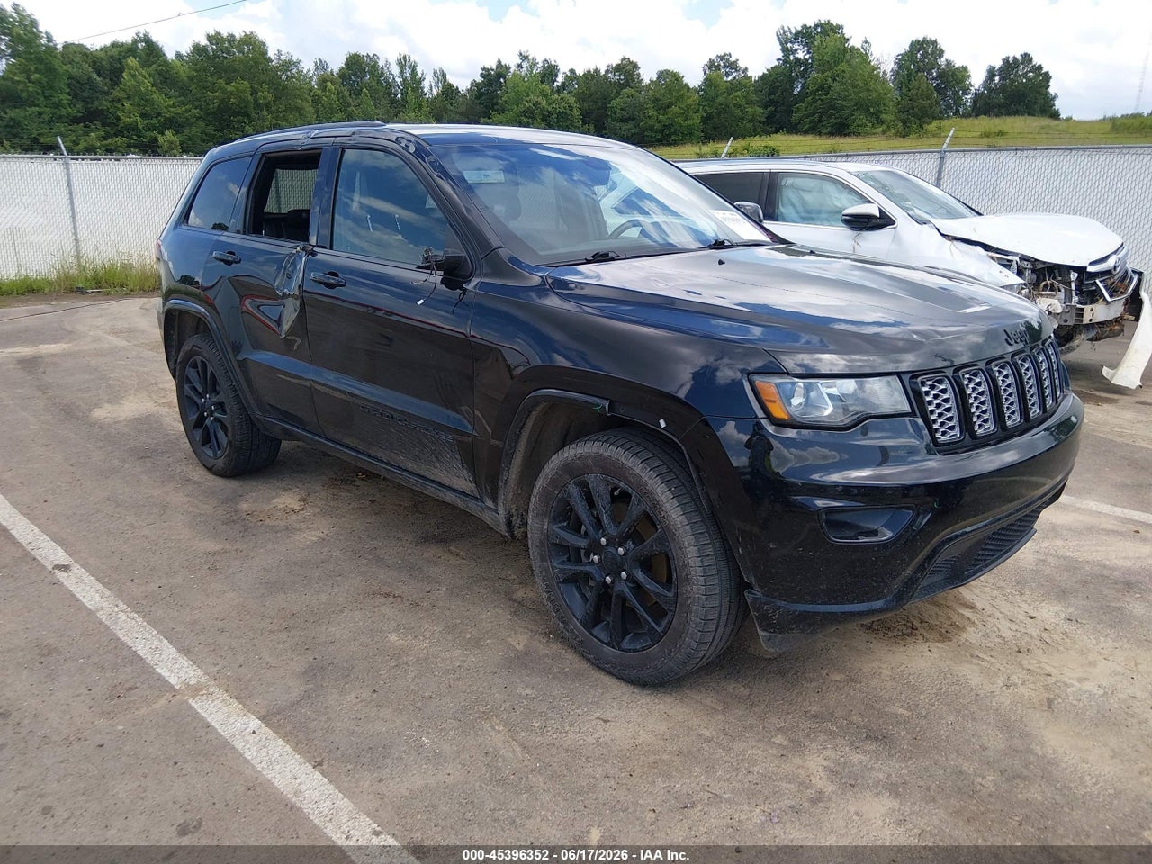 1C4RJEAG1LC****** · 2020 JEEP GRAND CHEROKEE ALTITUDE 4X2