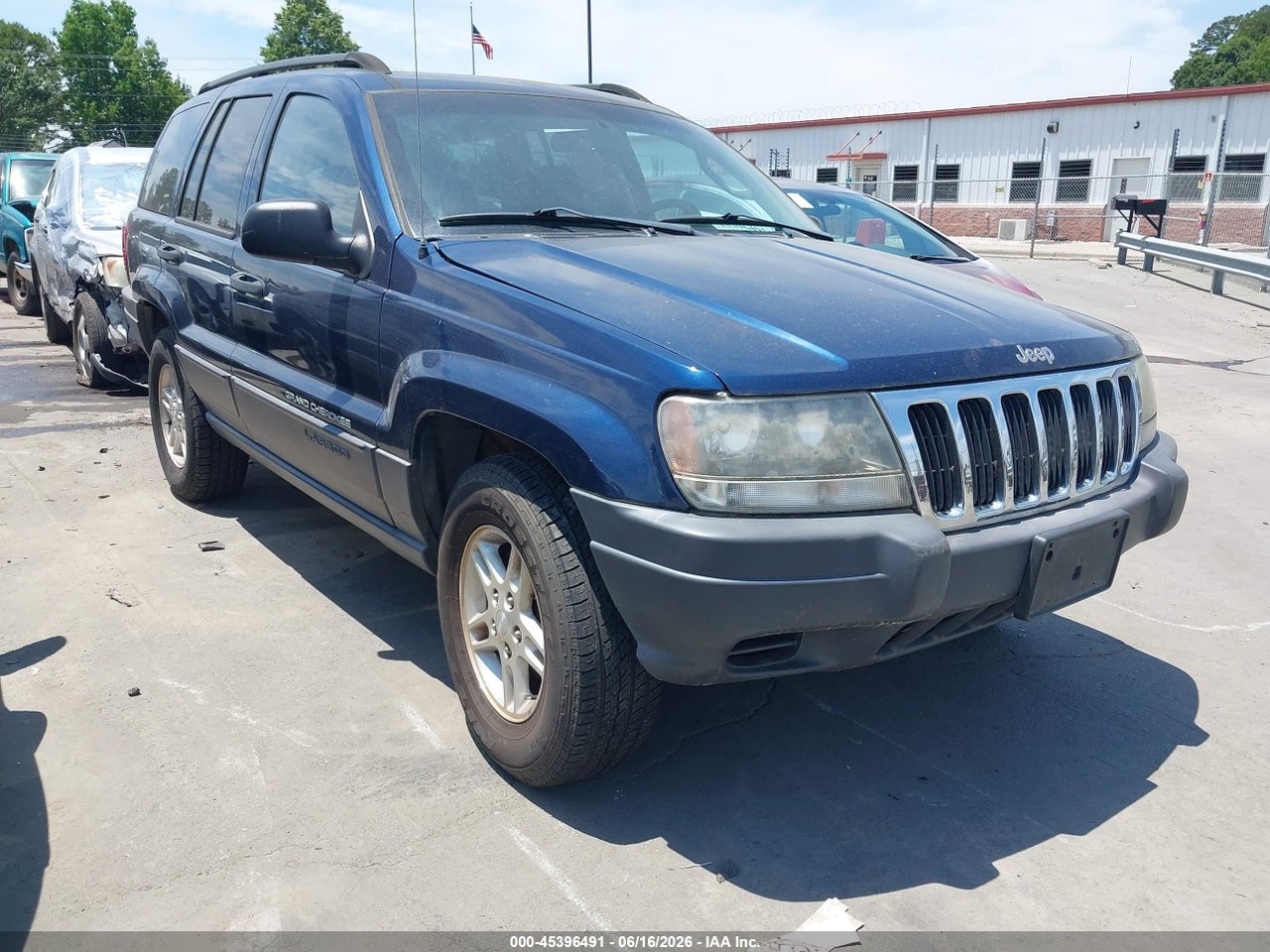 1J4GW48S83C****** · 2003 JEEP GRAND CHEROKEE LAREDO
