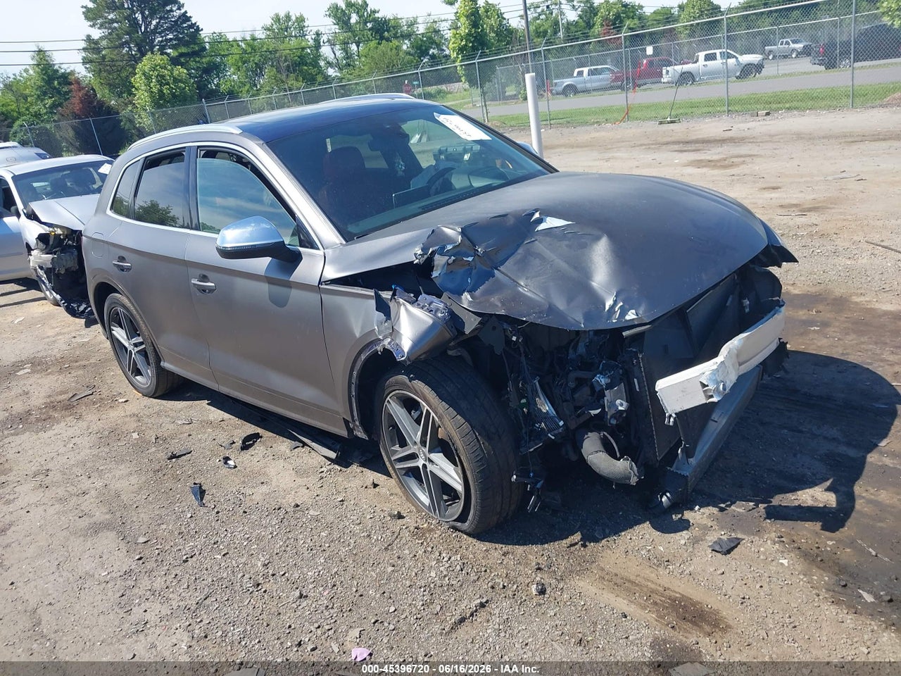 WA1C4AFY0J2****** · 2018 AUDI SQ5 3.0T PREMIUM PLUS