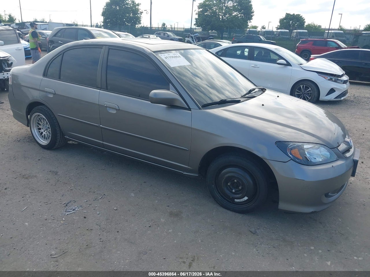 2HGES26804H****** · 2004 HONDA CIVIC EX