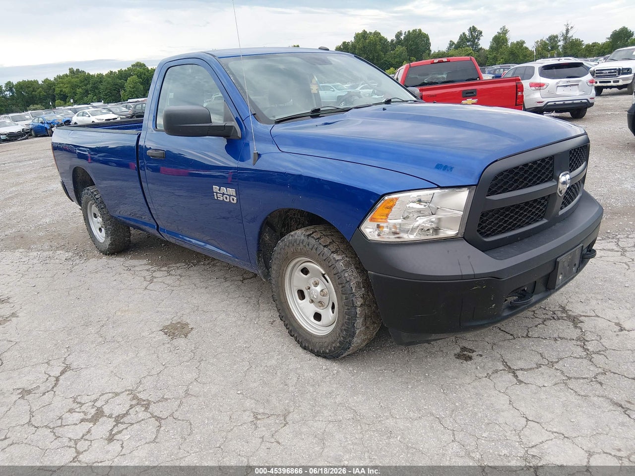 3C6JR7DGXHG****** · 2017 RAM 1500 TRADESMAN  4X4 8' BOX
