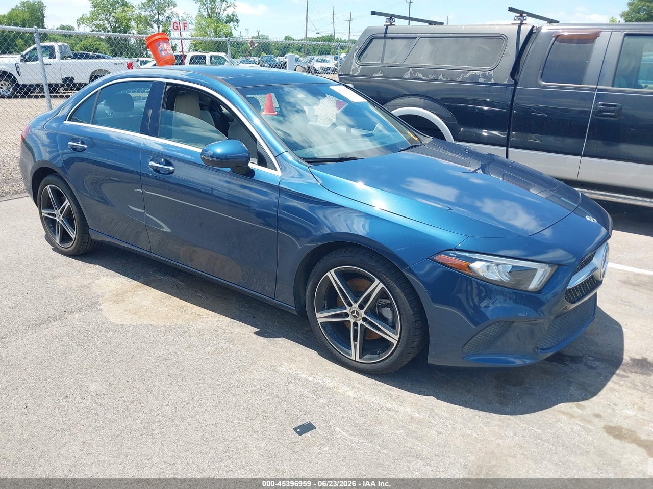 W1K3G4EB7NJ****** · 2022 MERCEDES-BENZ A 220