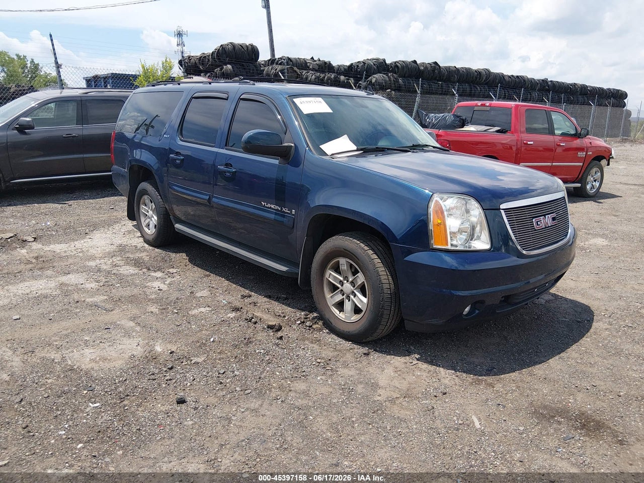 1GKFK16377J****** · 2007 GMC YUKON XL SLT