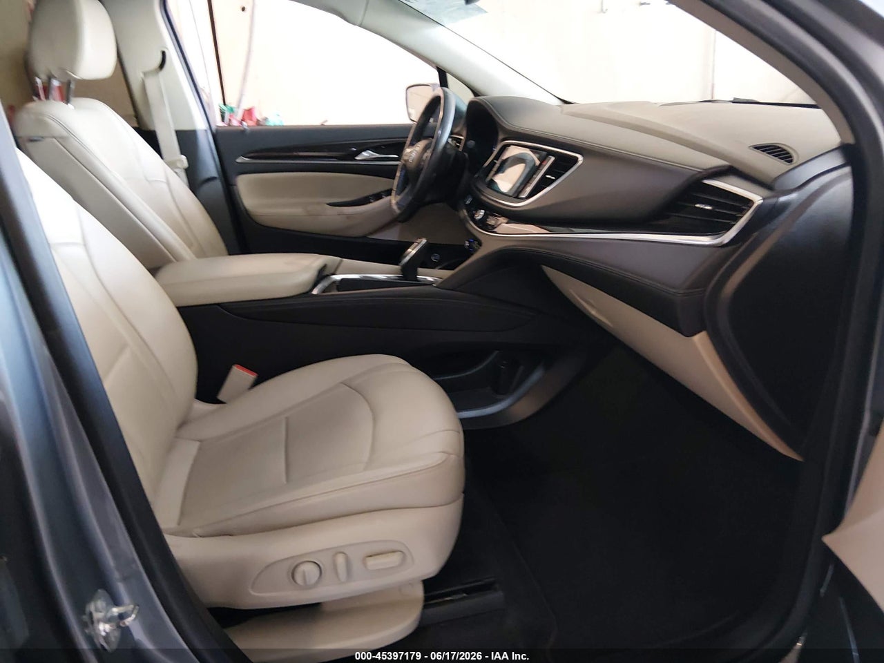 2019 BUICK ENCLAVE AWD ESSENCE · 5/11