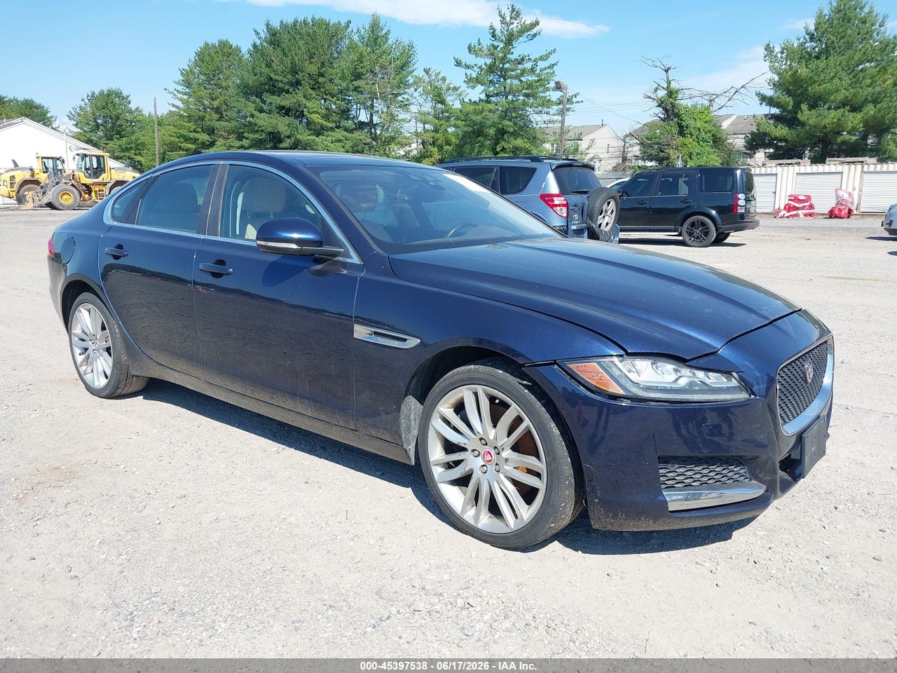 SAJBK4BV2GC****** · 2016 JAGUAR XF 35T PRESTIGE