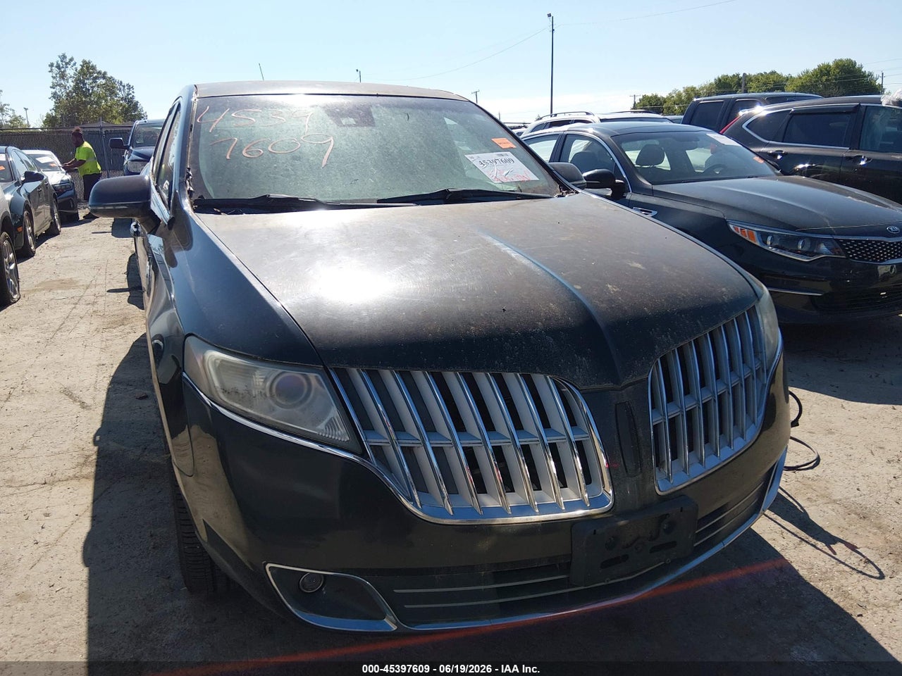 2010 LINCOLN MKT · 6/11