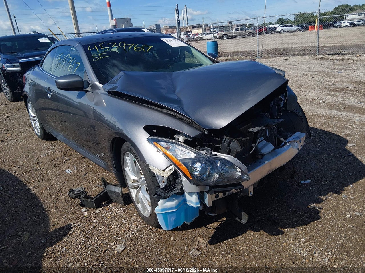 2013 INFINITI G37