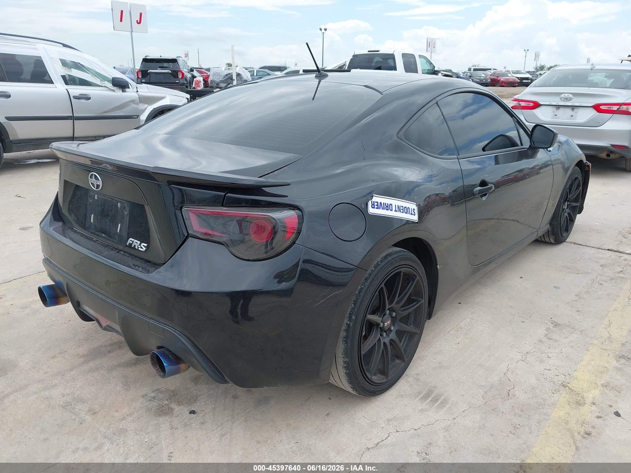 2013 SCION FR-S   · 4/11