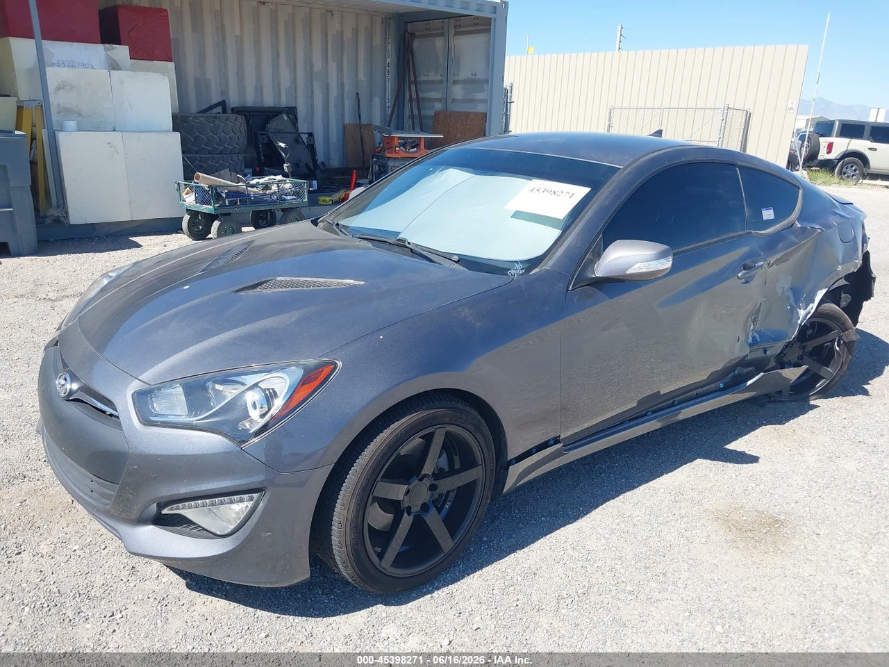2016 HYUNDAI GENESIS 3.8 BASE · 2/11