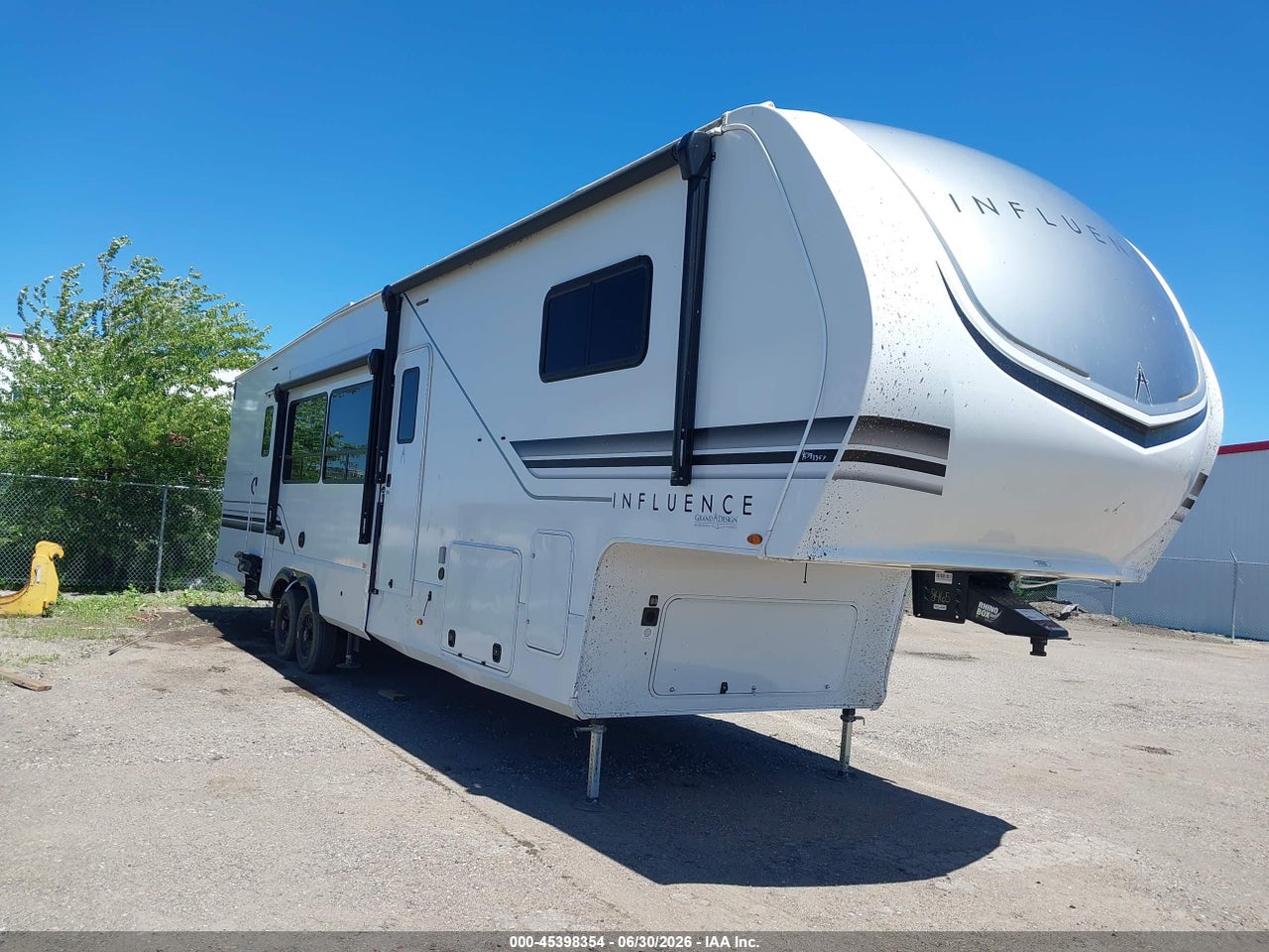 573FS4224RA****** · 2024 GRAND DESIGN RECREAT INFLUENCE SERIES M-3