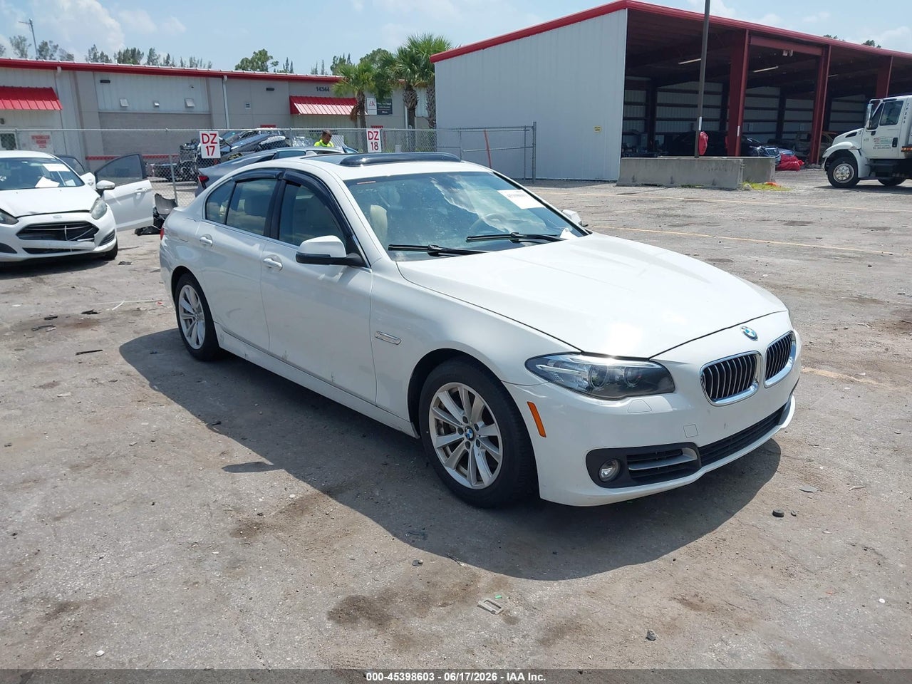WBA5A5C50FD****** · 2015 BMW 528I