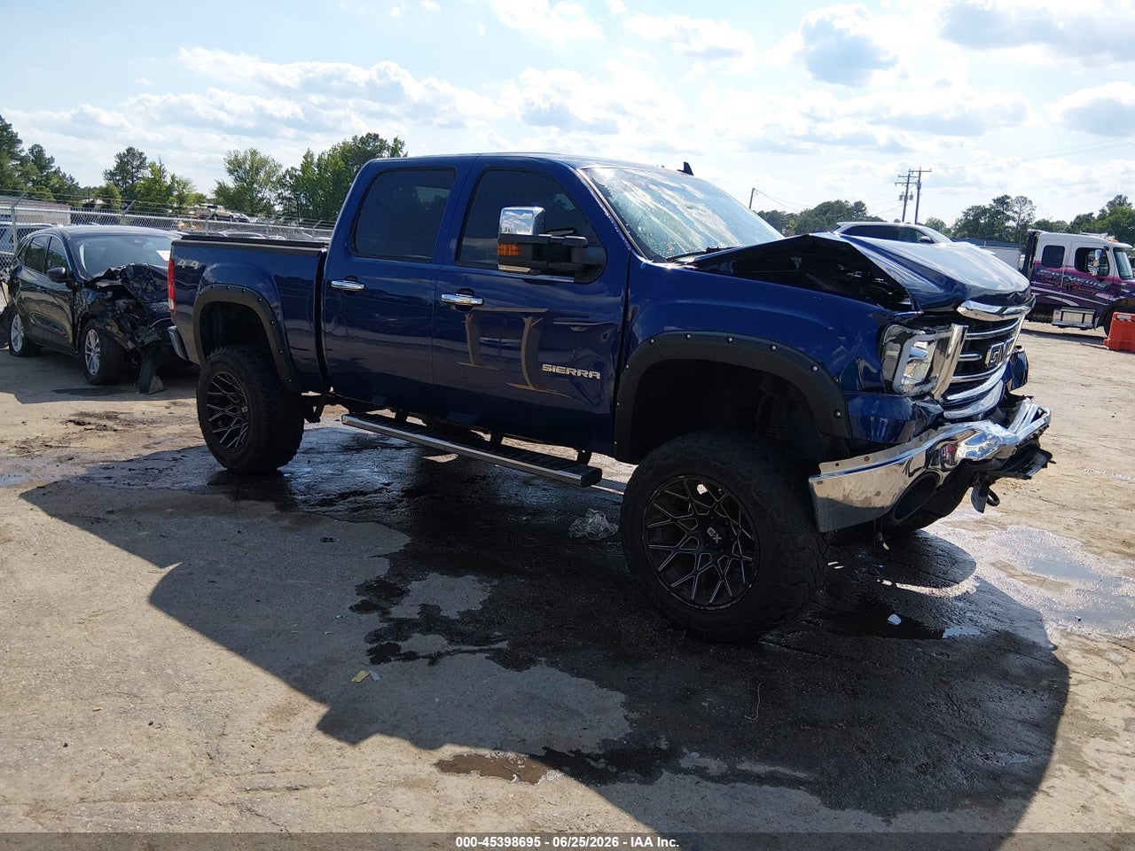 3GTP2WE75DG****** · 2013 GMC SIERRA 1500 SLT