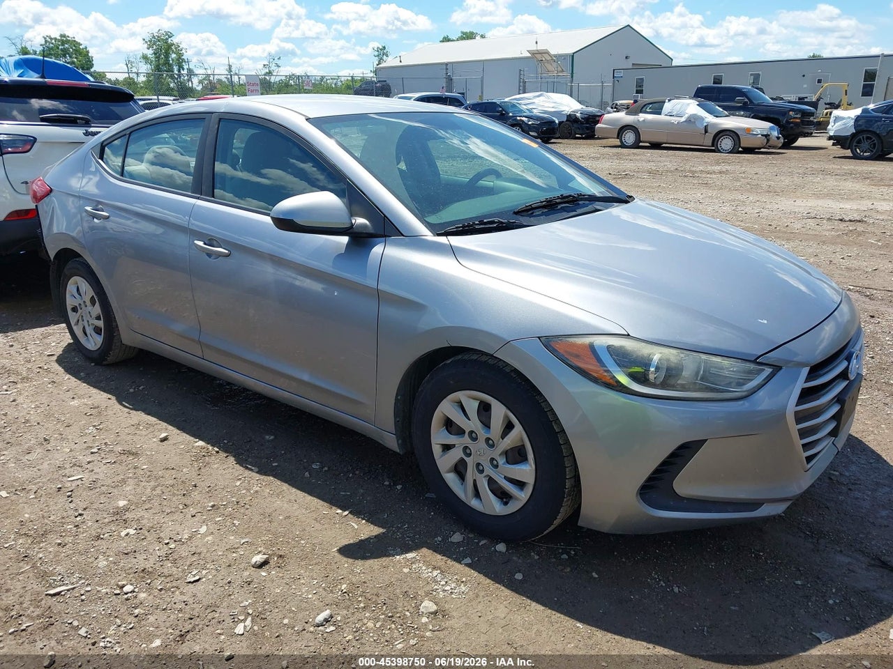 5NPD74LF2HH****** · 2017 HYUNDAI ELANTRA SE