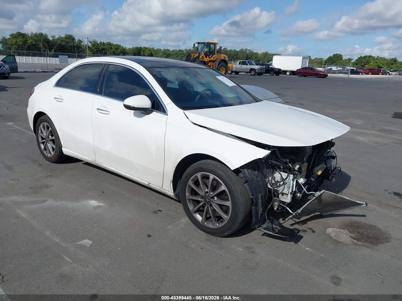 W1K3G4EB9LW****** · 2020 MERCEDES-BENZ A 220