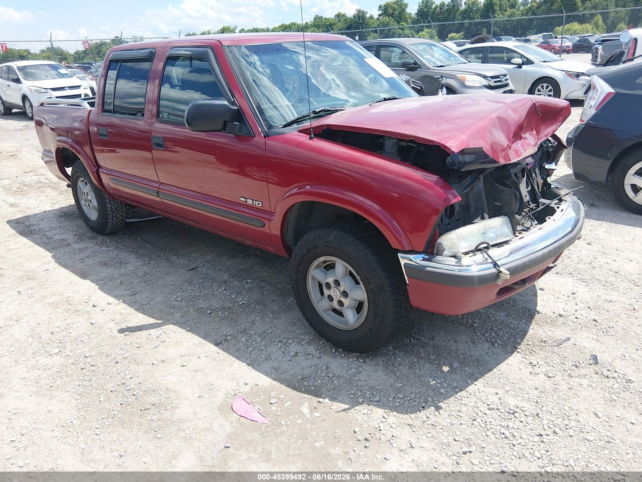 1GCDT13WX2K****** · 2002 CHEVROLET S-10 LS