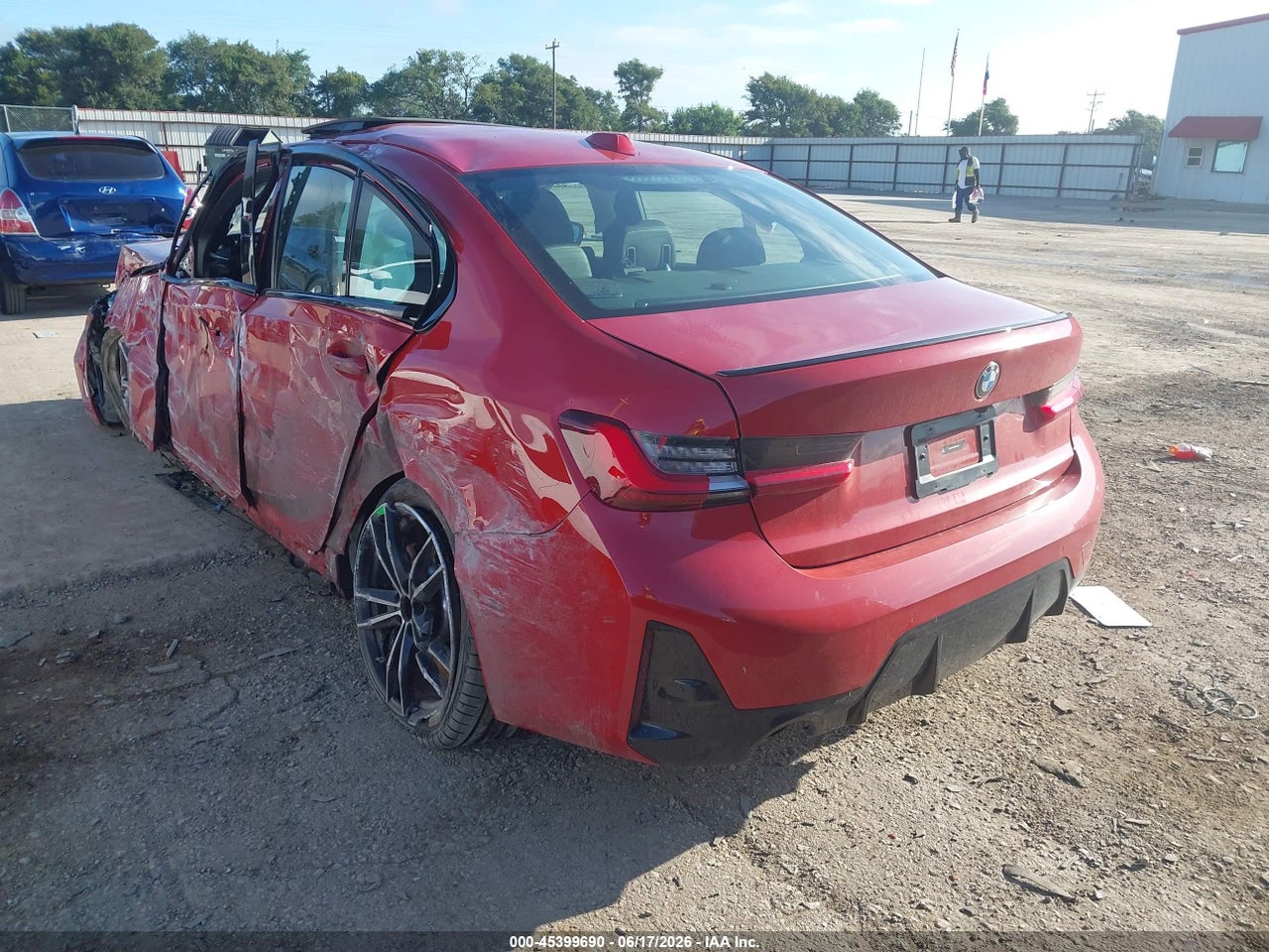 2023 BMW 330I   · 3/11