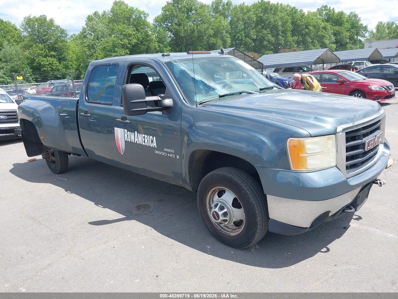 1GTJK736X9F****** · 2009 GMC SIERRA 3500HD WORK TRUCK