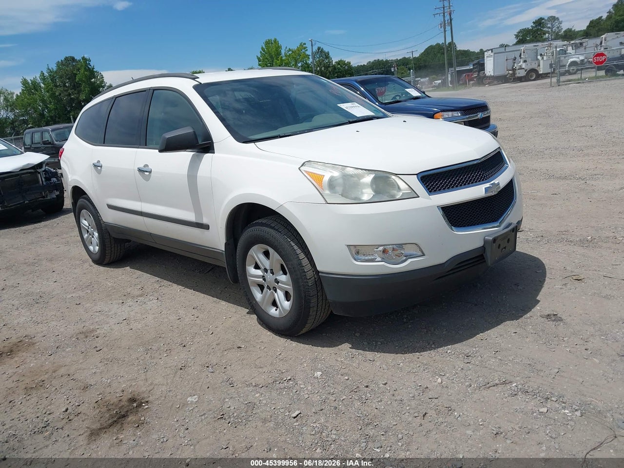 1GNKREED9BJ****** · 2011 CHEVROLET TRAVERSE LS