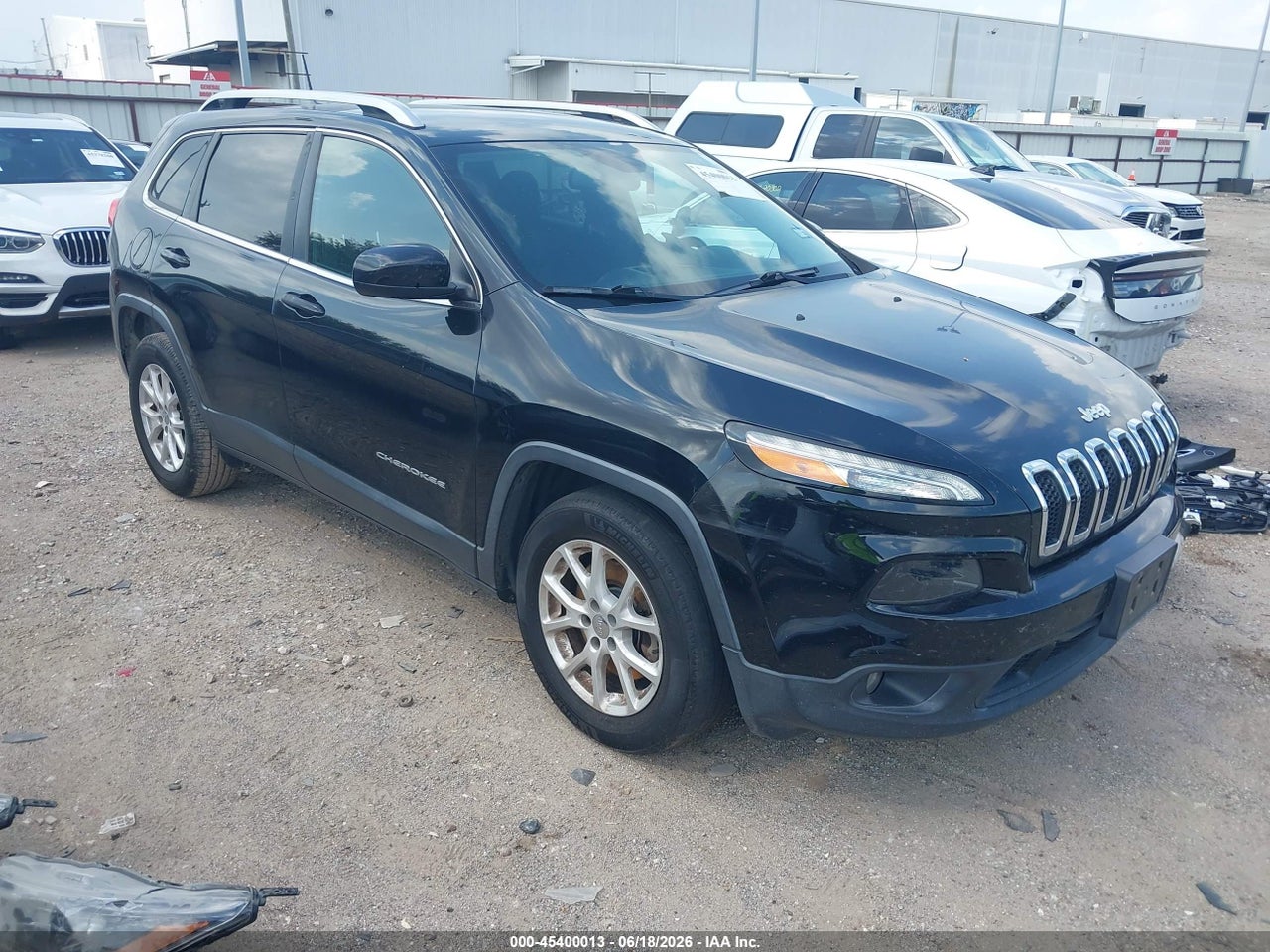 1C4PJLCB4JD****** · 2018 JEEP CHEROKEE LATITUDE FWD