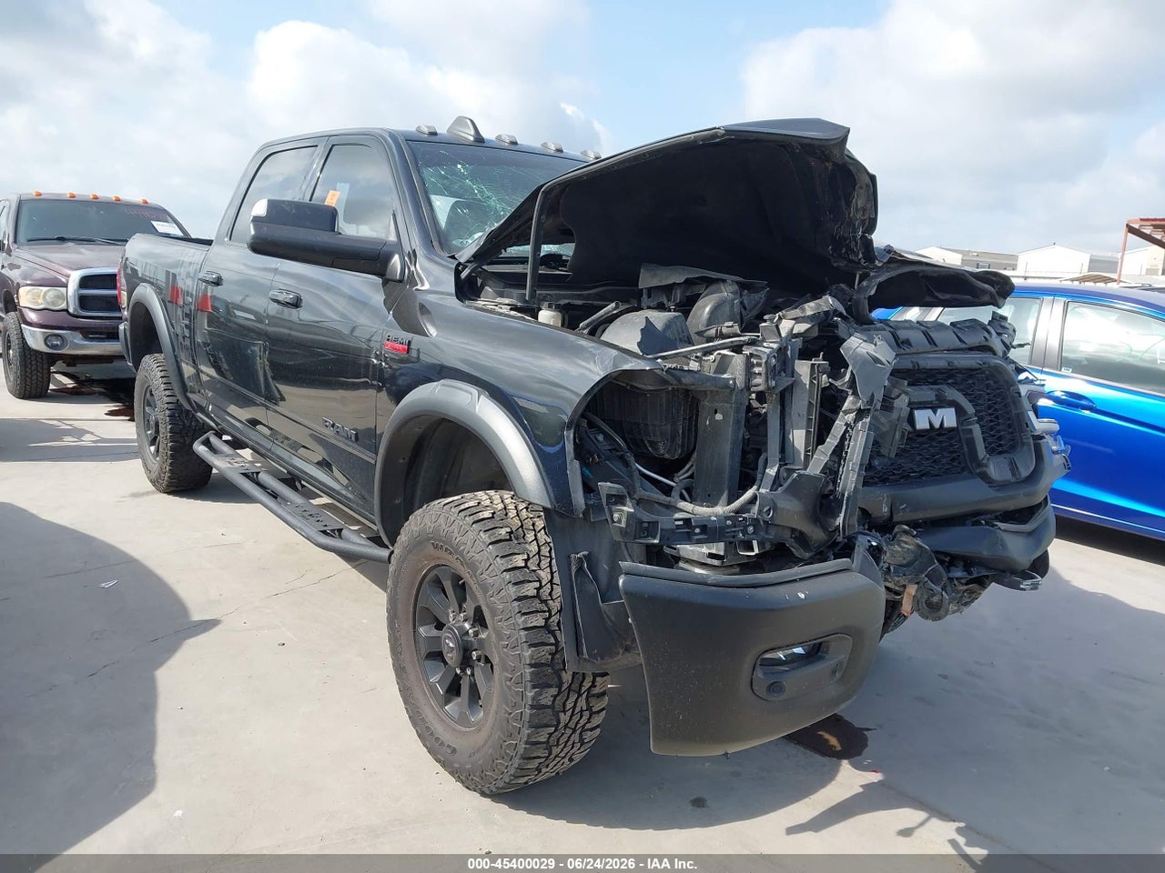 3C6TR5EJ9KG****** · 2019 RAM 2500 POWER WAGON  4X4 6'4 BOX