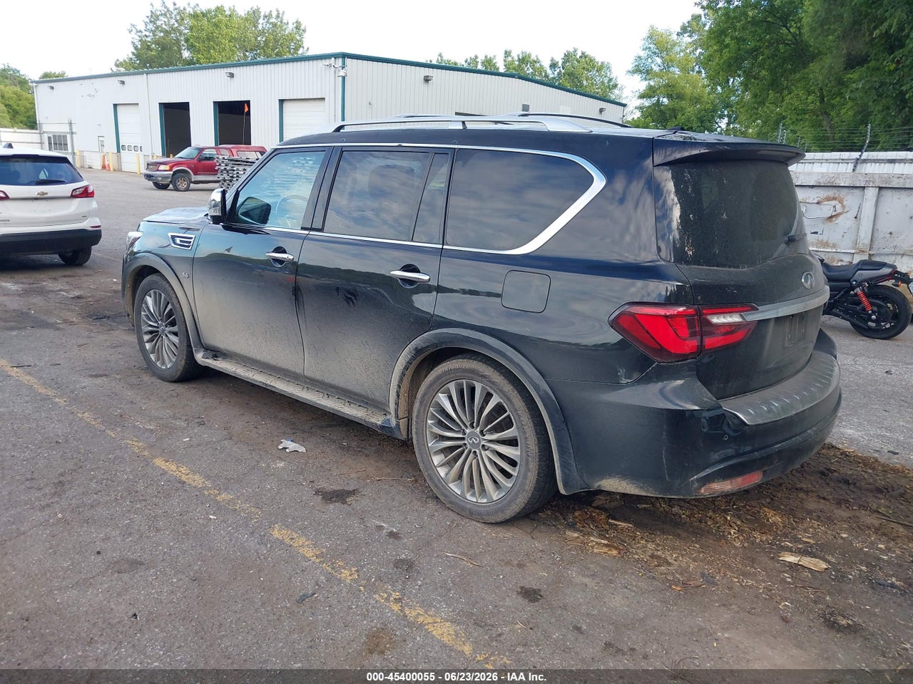 2018 INFINITI QX80 · 3/11