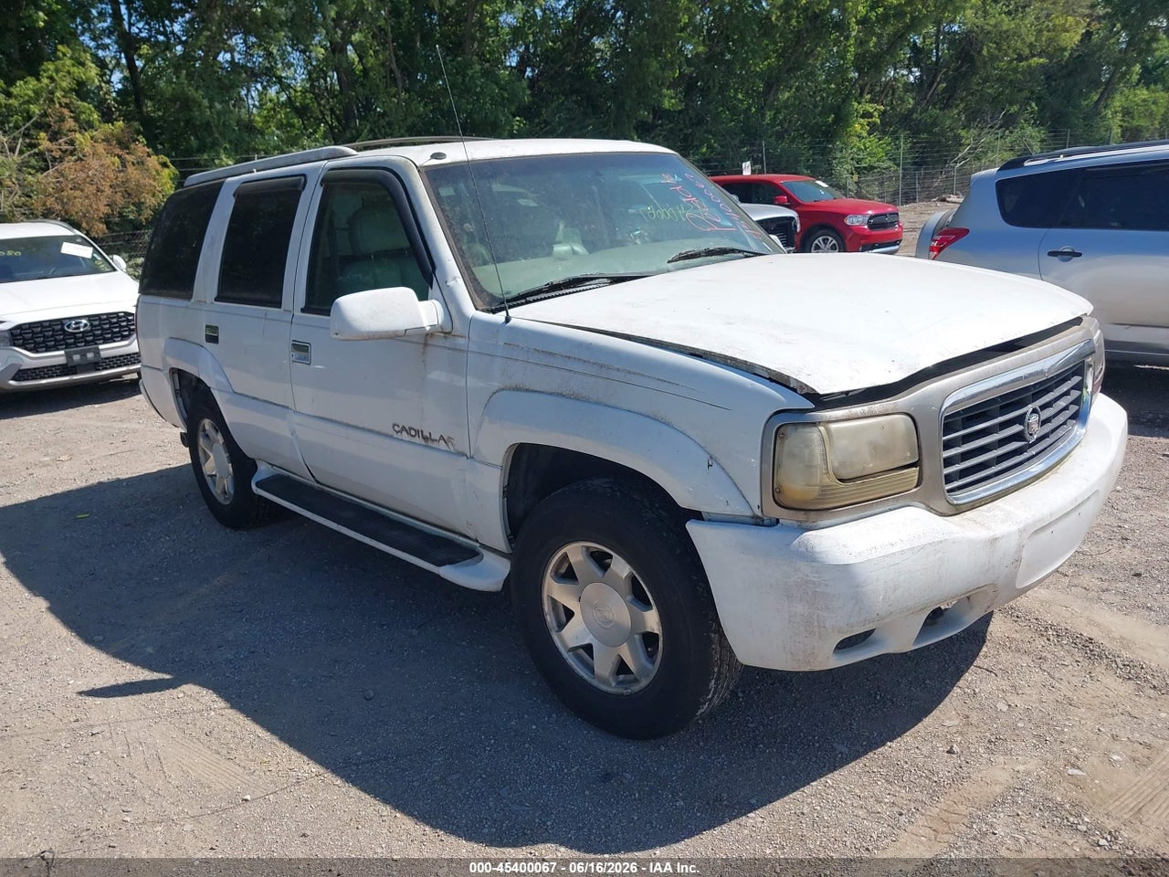 1GYEK13R7YR****** · 2000 CADILLAC ESCALADE STANDARD