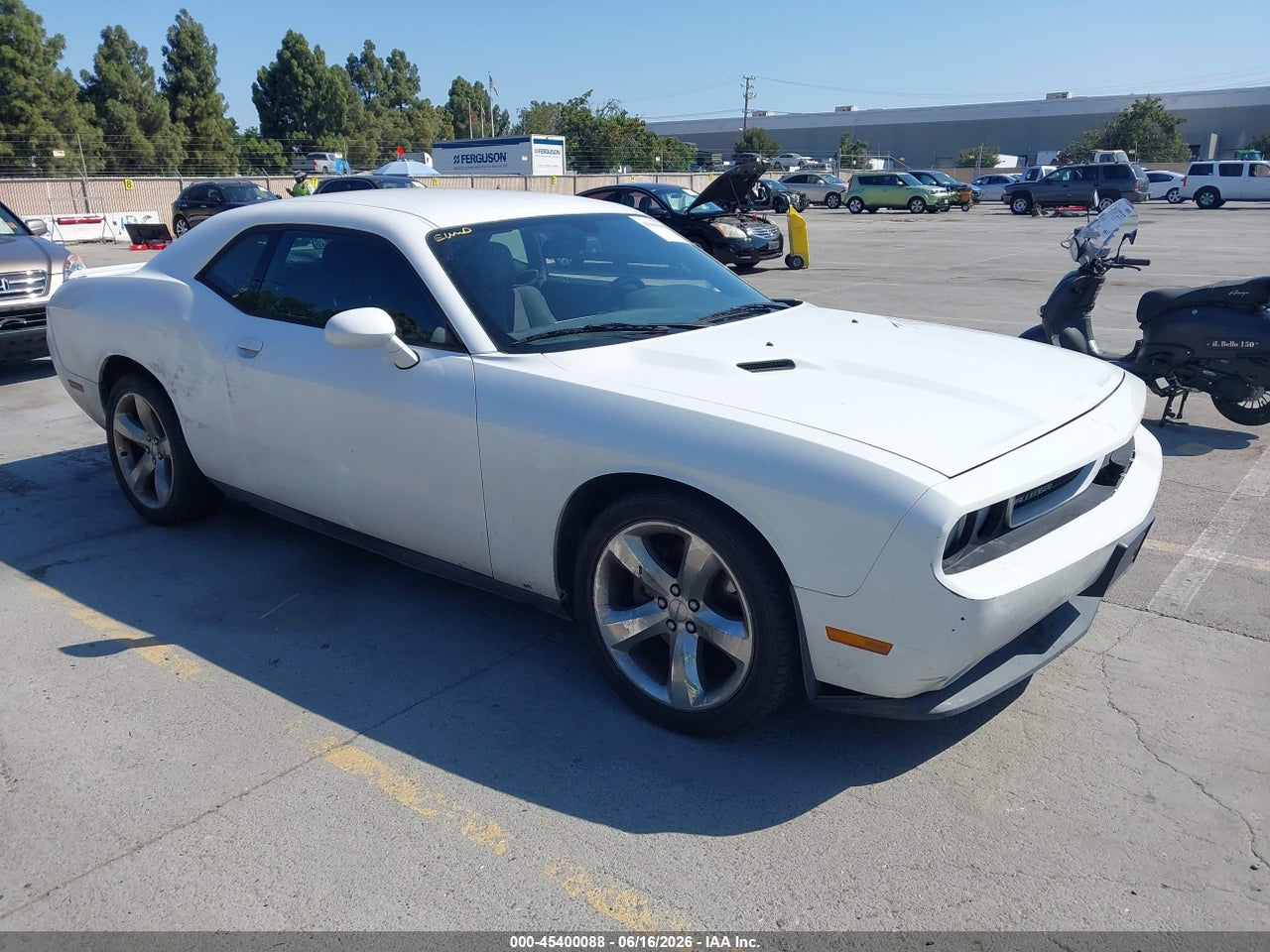 2C3CDYAG1DH****** · 2013 DODGE CHALLENGER SXT