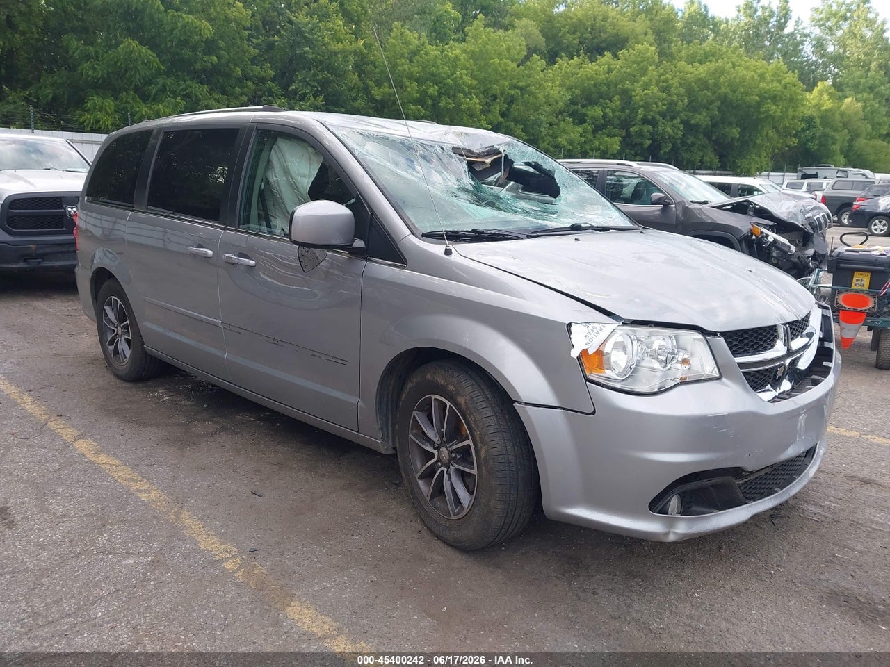 2C4RDGCG7HR****** · 2017 DODGE GRAND CARAVAN SXT