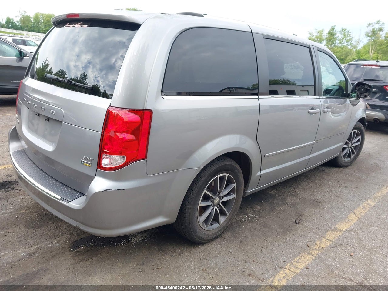2017 DODGE GRAND CARAVAN SXT · 4/11