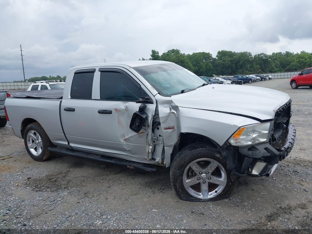 1C6RR7FTXHS****** · 2017 RAM 1500 EXPRESS  4X4 6'4 BOX