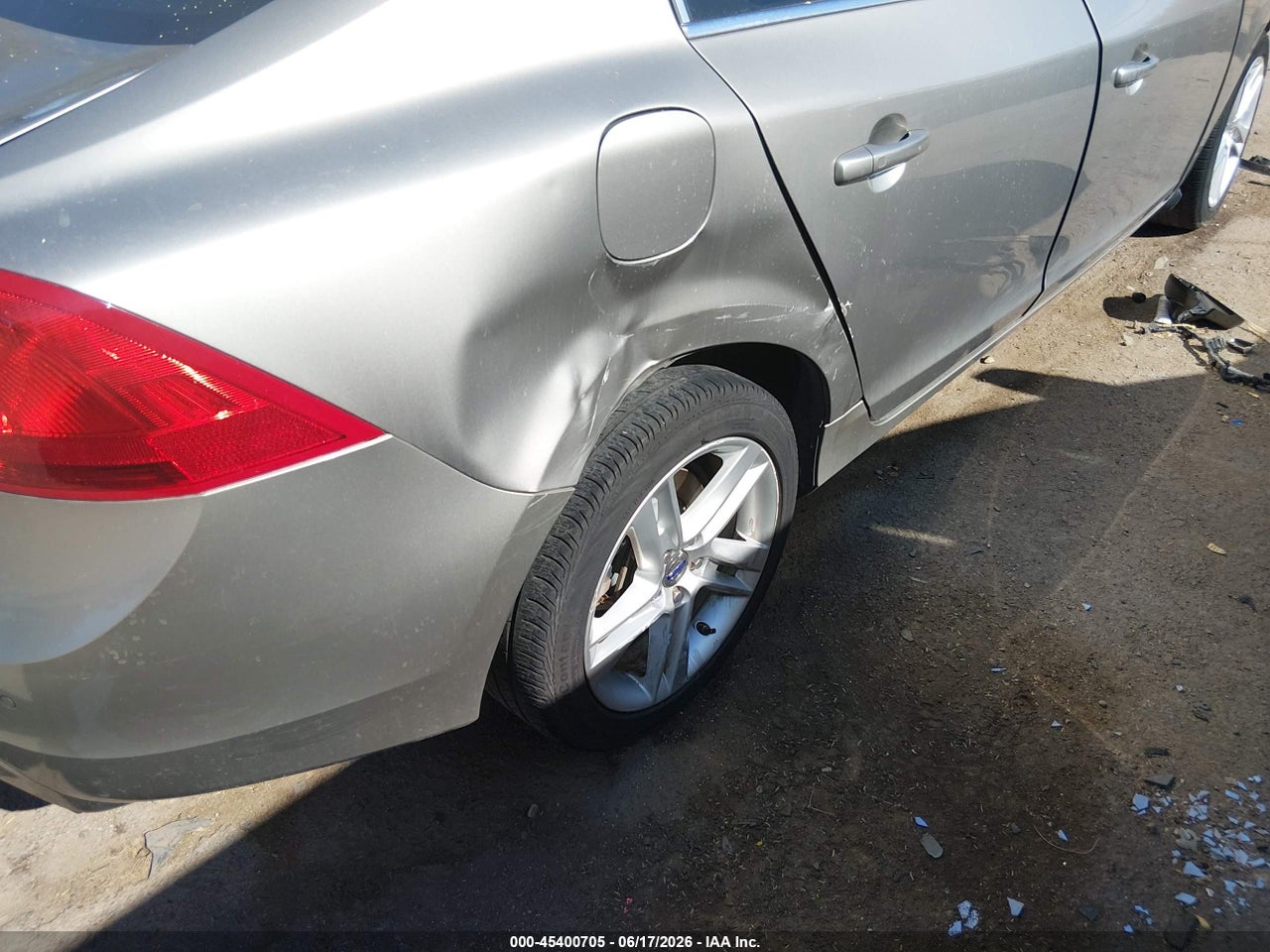2015 VOLVO S60 T5 PREMIER · 6/10