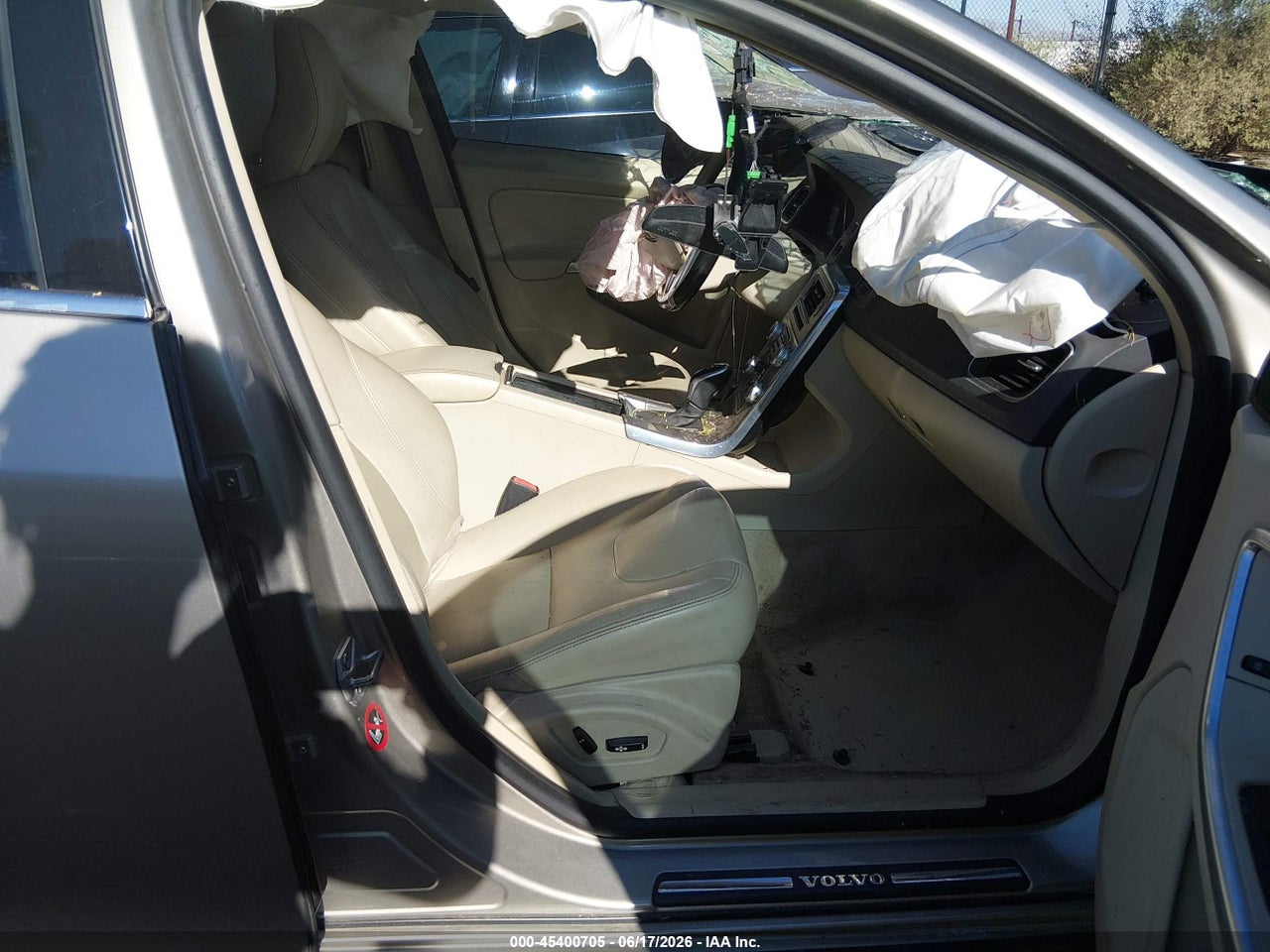 2015 VOLVO S60 T5 PREMIER · 5/10