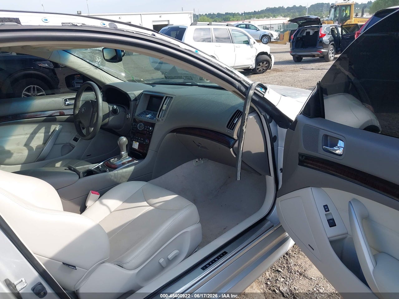 2012 INFINITI G37X   · 5/11
