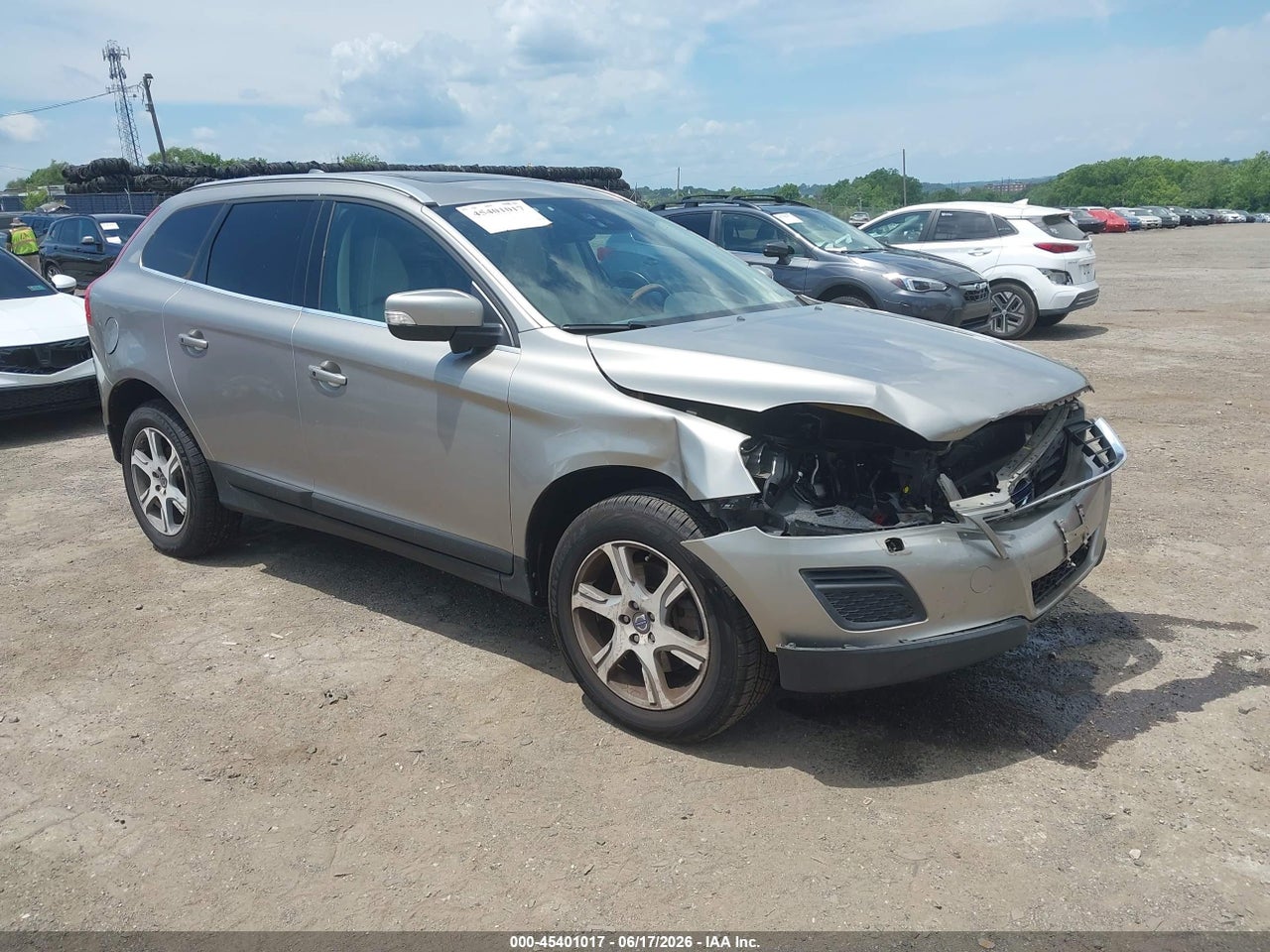 YV4952DZ3D2****** · 2013 VOLVO XC60 3.2/3.2 PLATINUM/3.2 PREMIER/3.2 PREMIER PLUS