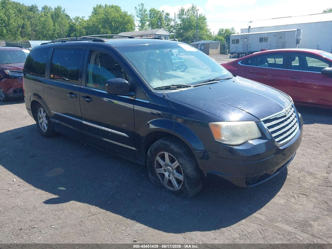 2A4RR5D18AR****** · 2010 CHRYSLER TOWN &amp; COUNTRY TOURING