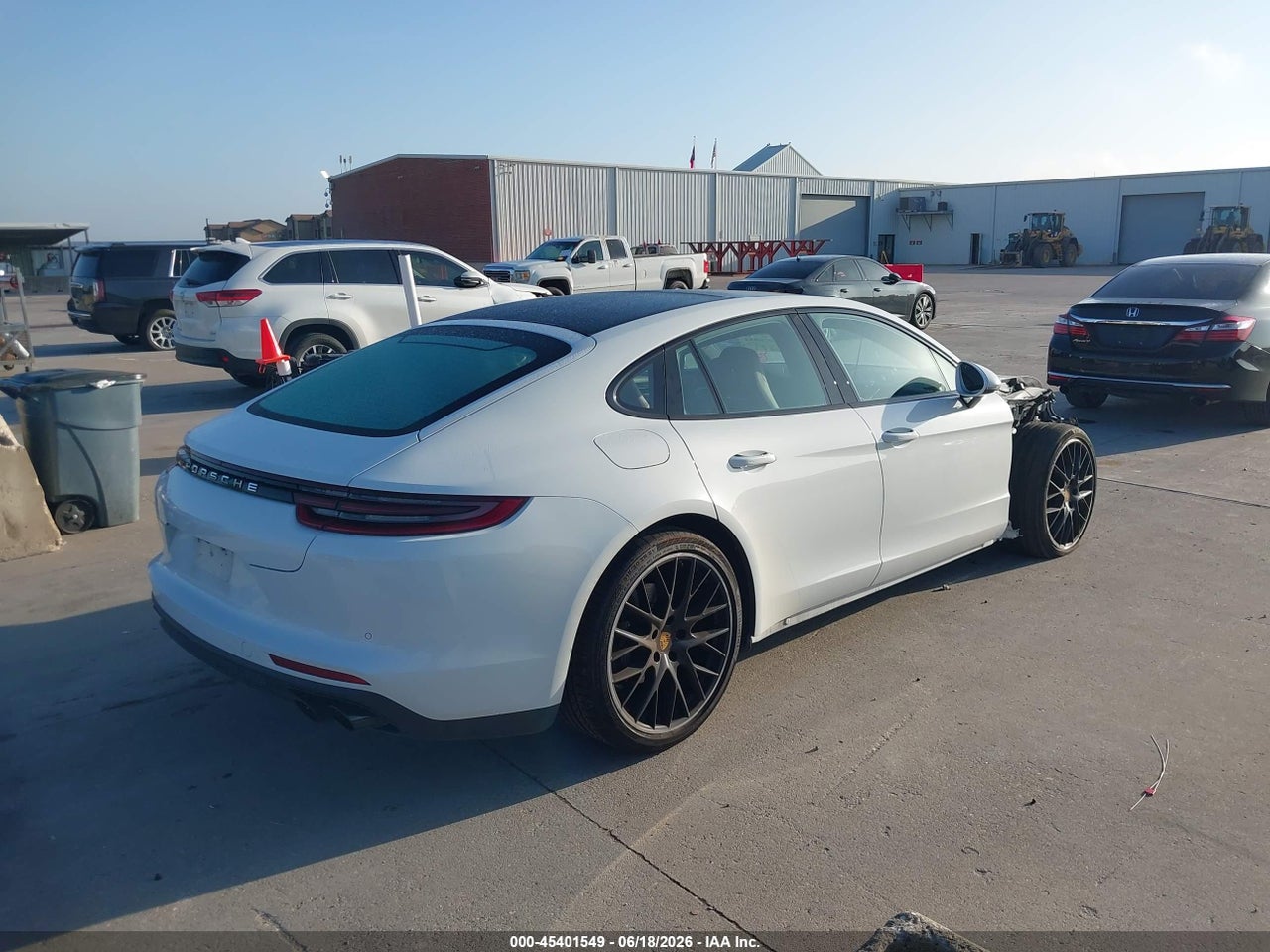 2017 PORSCHE PANAMERA 4S · 4/11