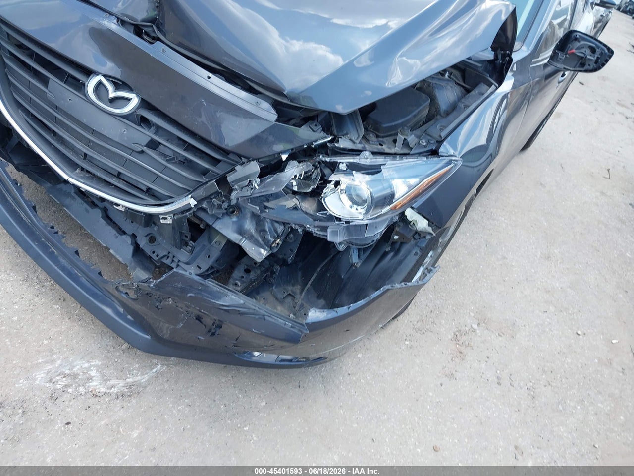 2015 MAZDA MAZDA3 I SPORT · 6/11