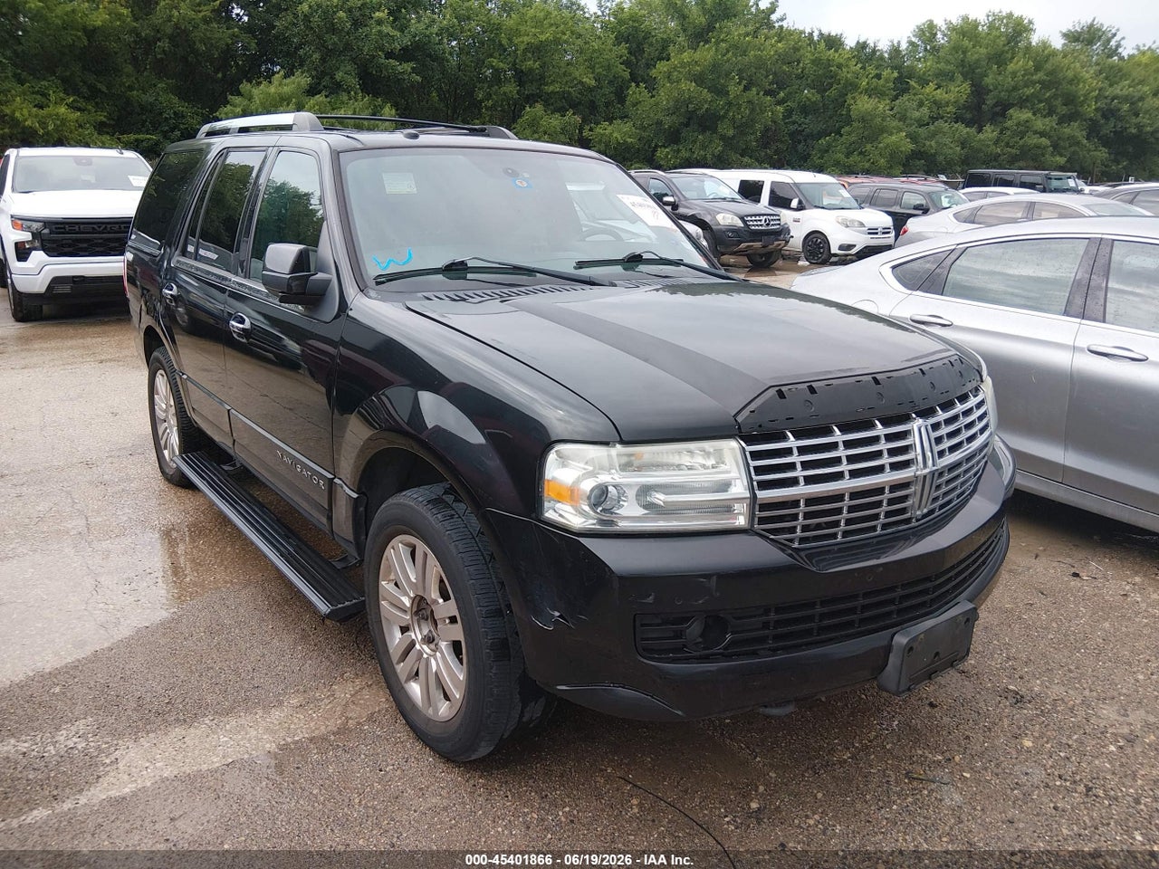 5LMJJ2J51BE****** · 2011 LINCOLN NAVIGATOR