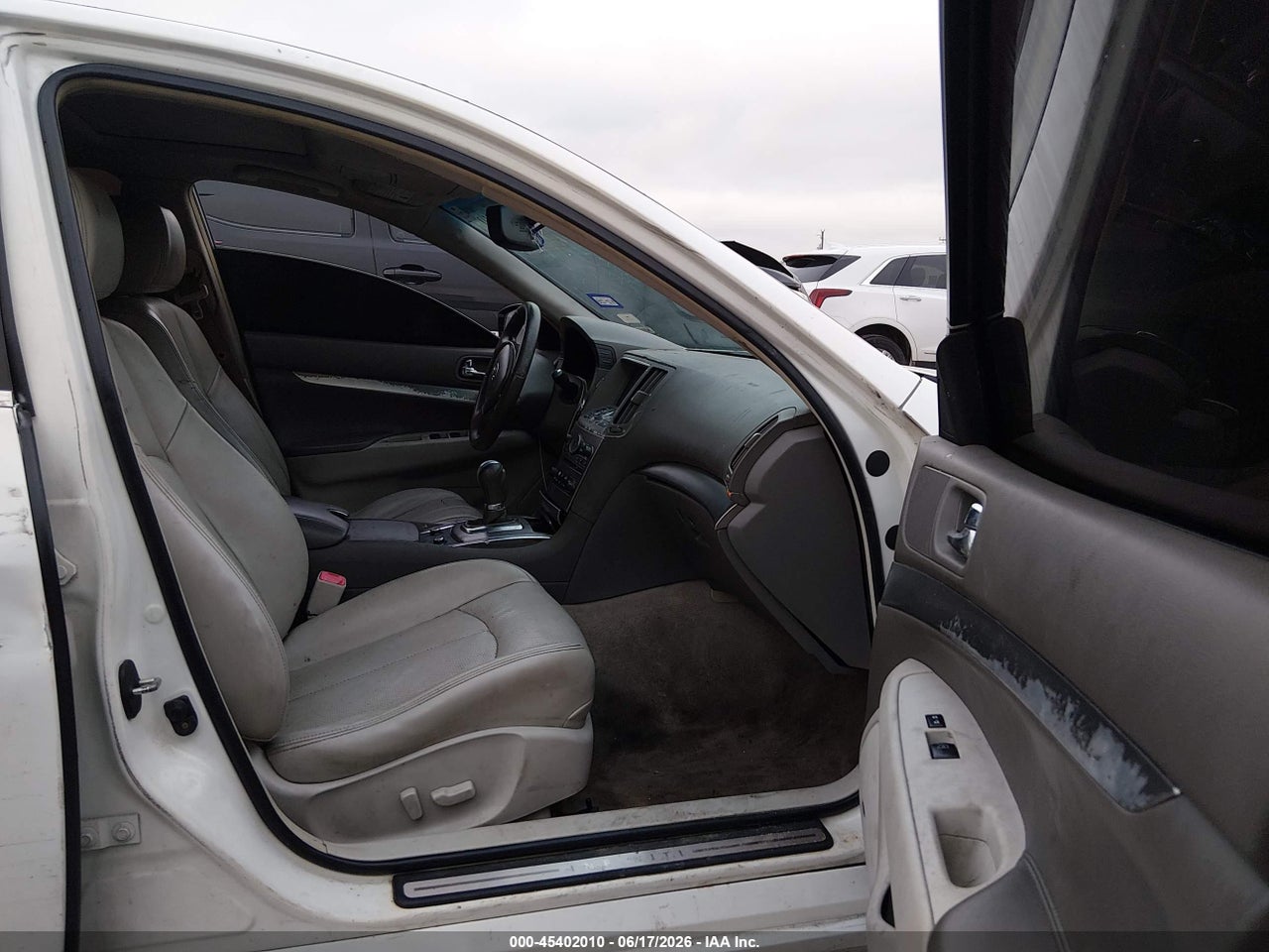 2012 INFINITI G37 JOURNEY · 5/11