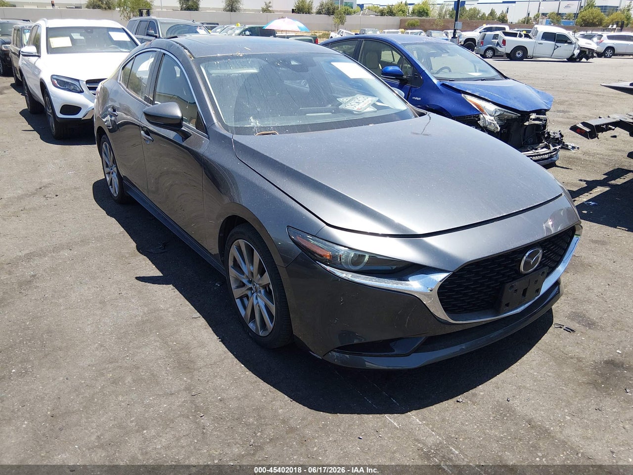 JM1BPAEM9L1****** · 2020 MAZDA MAZDA3 PREMIUM PACKAGE