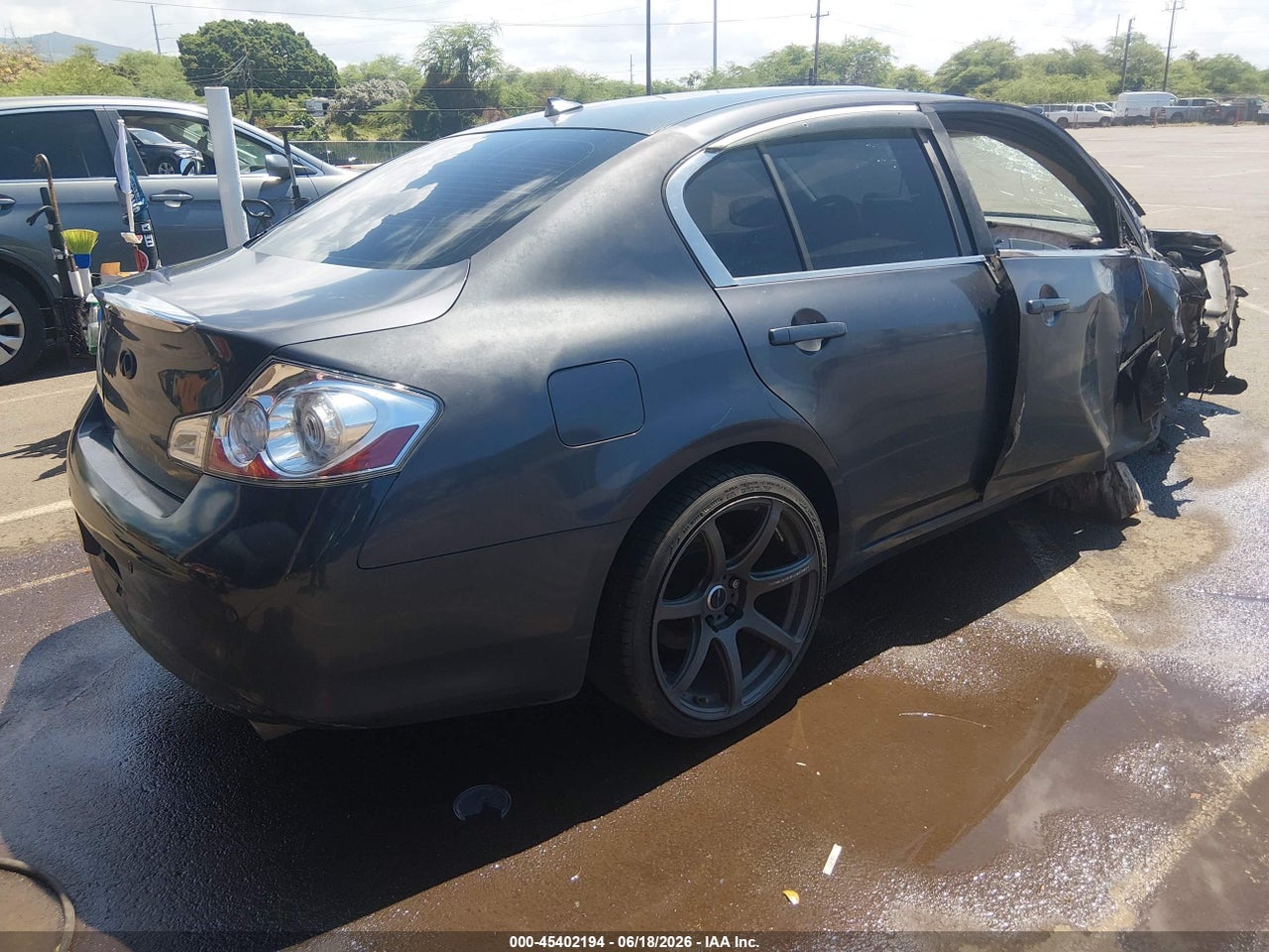 2013 INFINITI G37 JOURNEY · 4/11