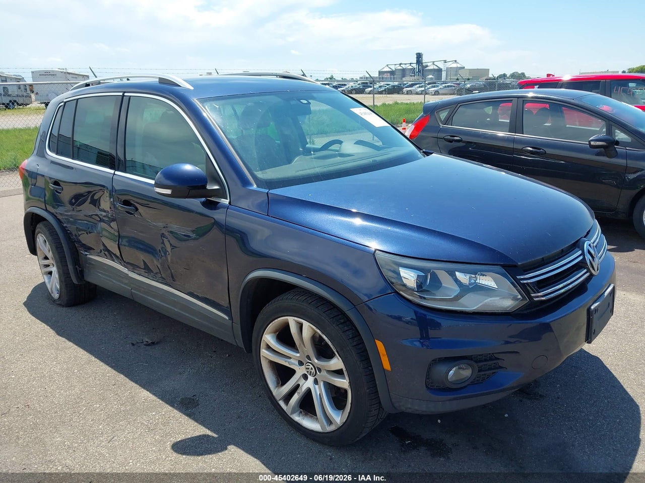 WVGBV7AX4CW****** · 2012 VOLKSWAGEN TIGUAN SEL
