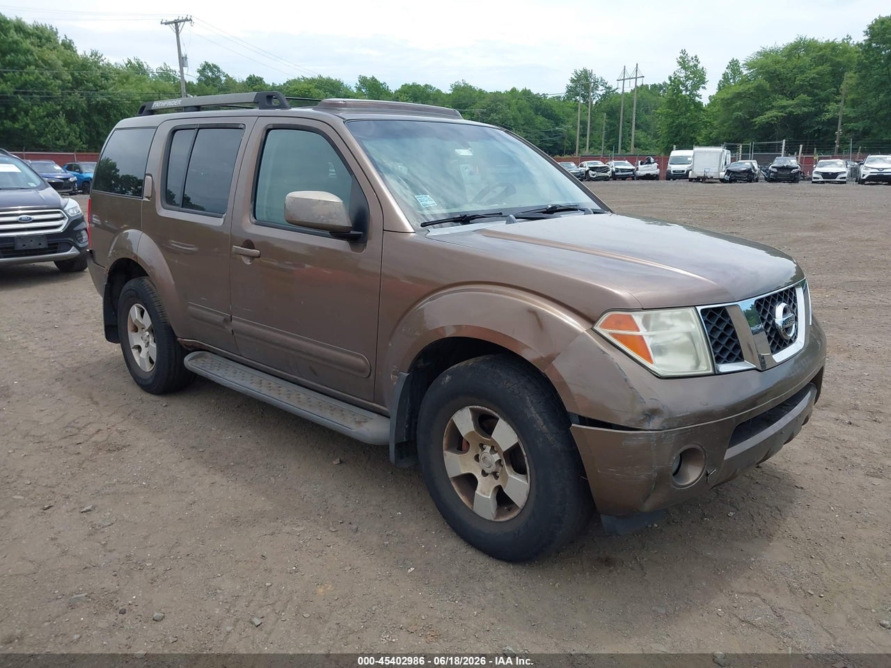5N1AR18W25C****** · 2005 NISSAN PATHFINDER SE