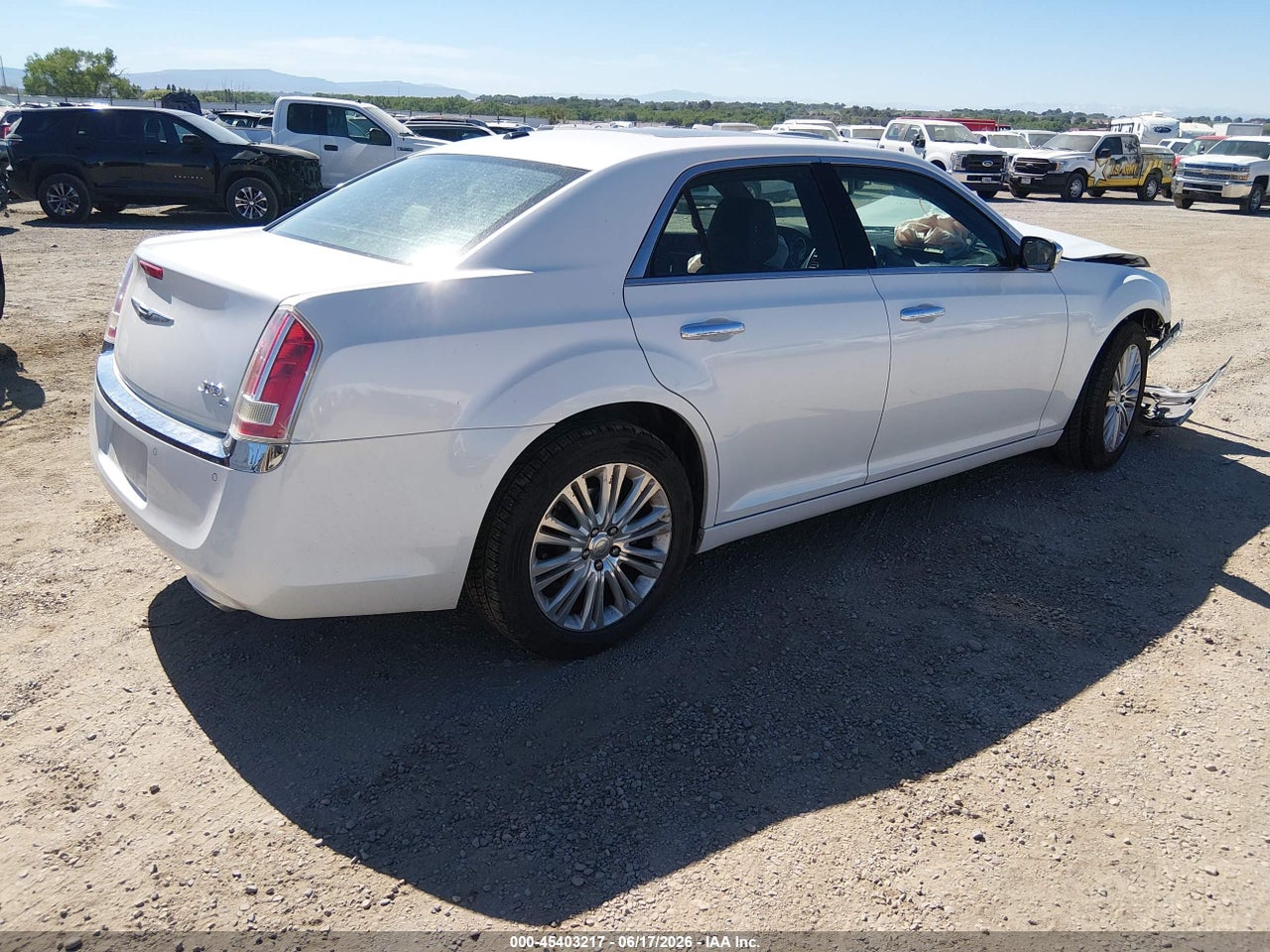 2011 CHRYSLER 300C AWD · 4/11