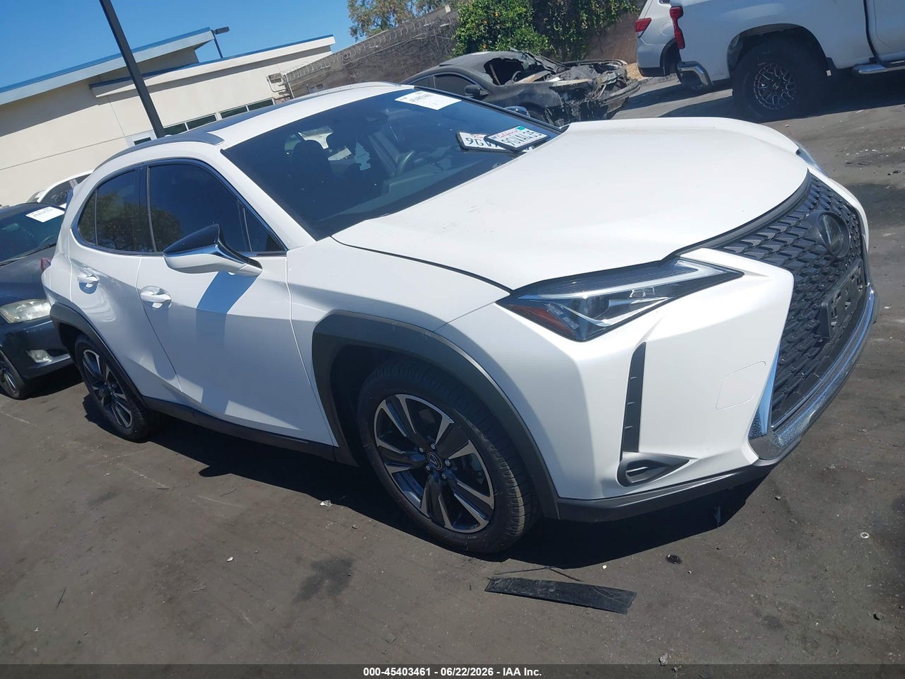 JTHY3JBH1K2****** · 2019 LEXUS UX 200